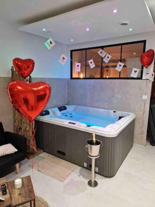 Appartement - Spa มงโตซ์ ภายนอก รูปภาพ