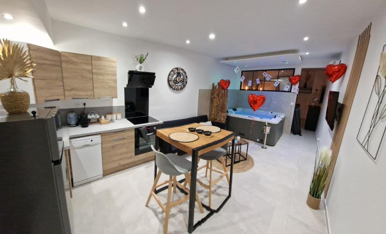 Appartement - Spa มงโตซ์ ภายนอก รูปภาพ