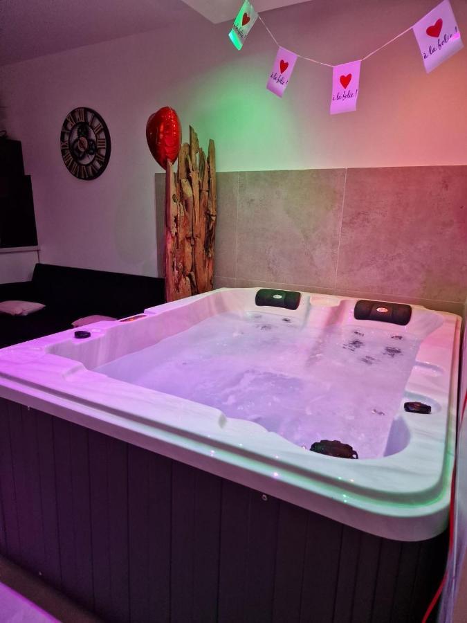 Appartement - Spa มงโตซ์ ภายนอก รูปภาพ